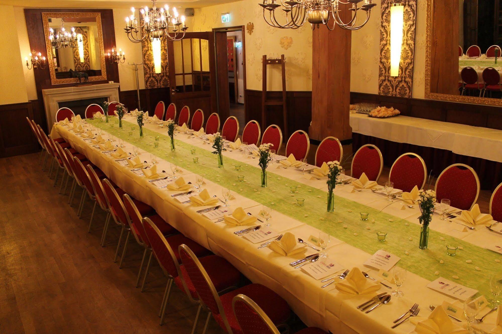 Stadt-gut-Hotel Gasthof Goldener Adler Schwäbisch Hall Eksteriør billede